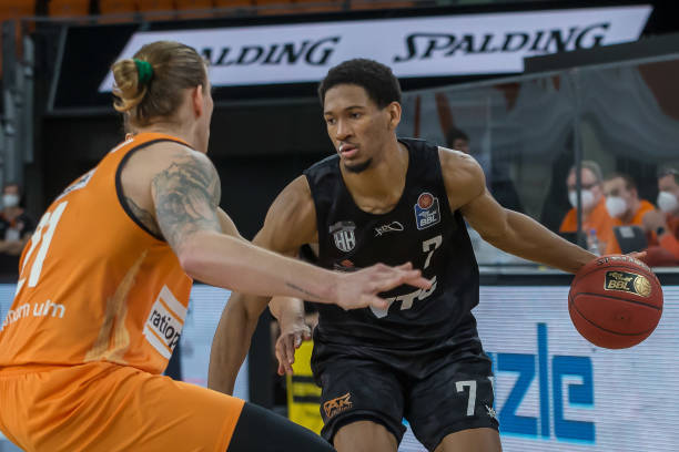 参与变得更 参与变得更